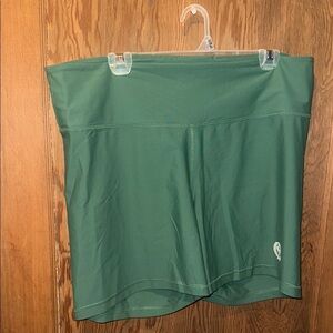 Old navy green sporty powersoft bike shorts